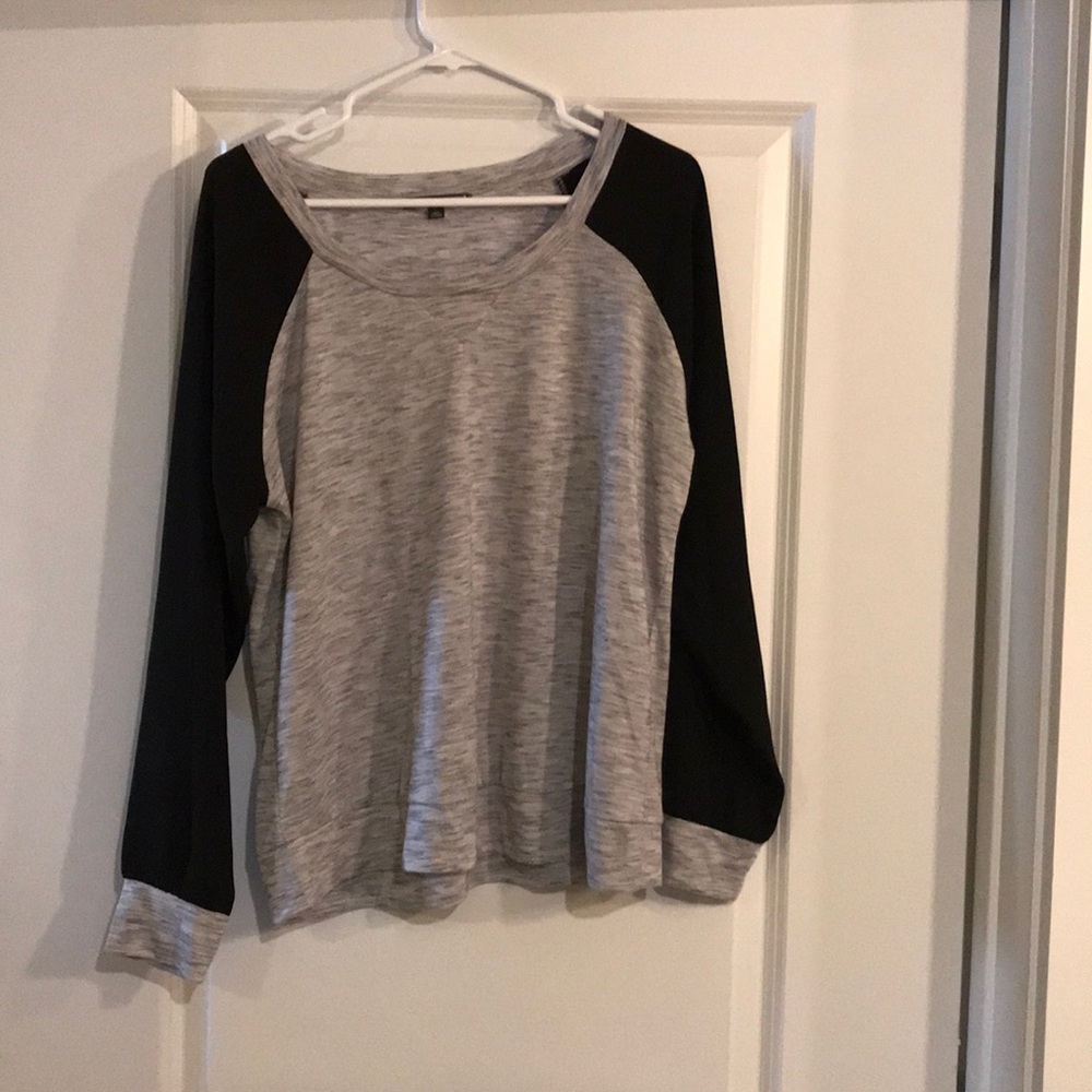 Long sleeve shirt with adorable sheer sleeves 😍😍